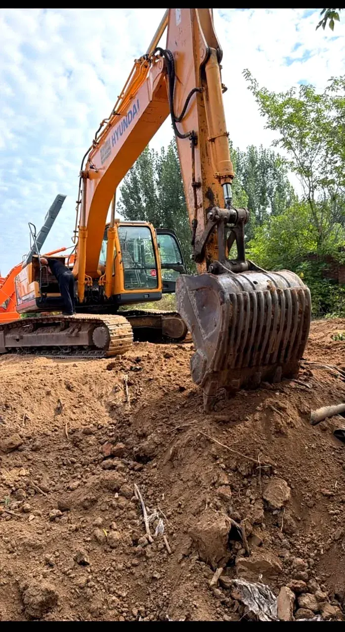 Tracked excavators